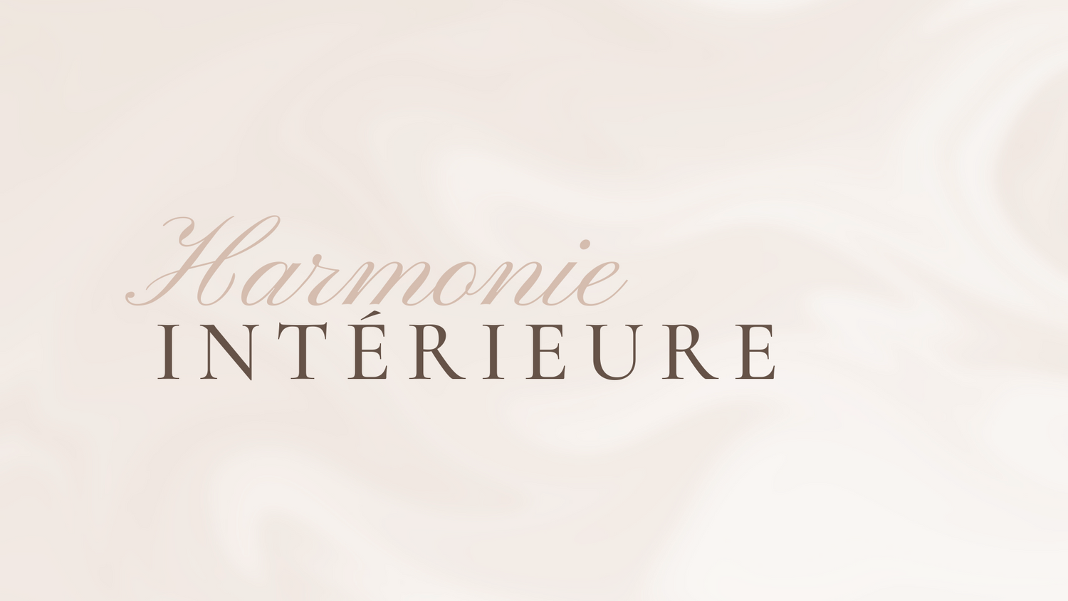 Fond abstrait blanc cassé beige avec le titre de la collection Harmonie Intérieure